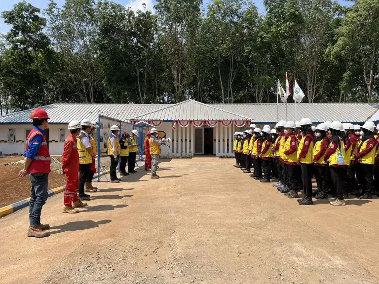 Kunjungan Lapangan Proyek Pembangunan Gedung Kuliah Politeknik Maritim Negeri Indonesia (POLIMARIN)