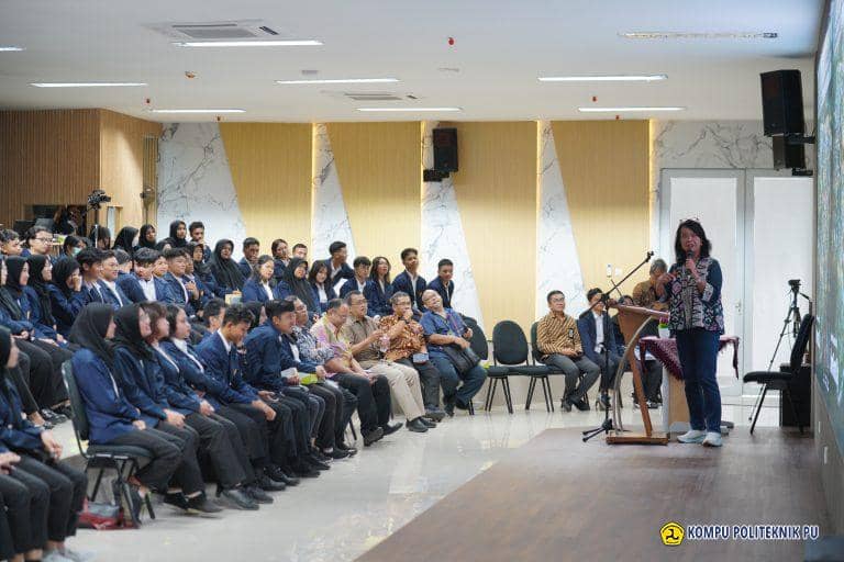 Dirjen Cipta Karya memberikan Kuliah Umum di Politeknik Pekerjaan Umum