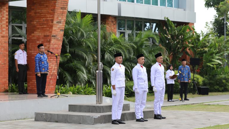 Politeknik Pekerjaan Umum Gelar Upacara Hari Pahlawan 2025, Semangat Melanjutkan Perjuangan