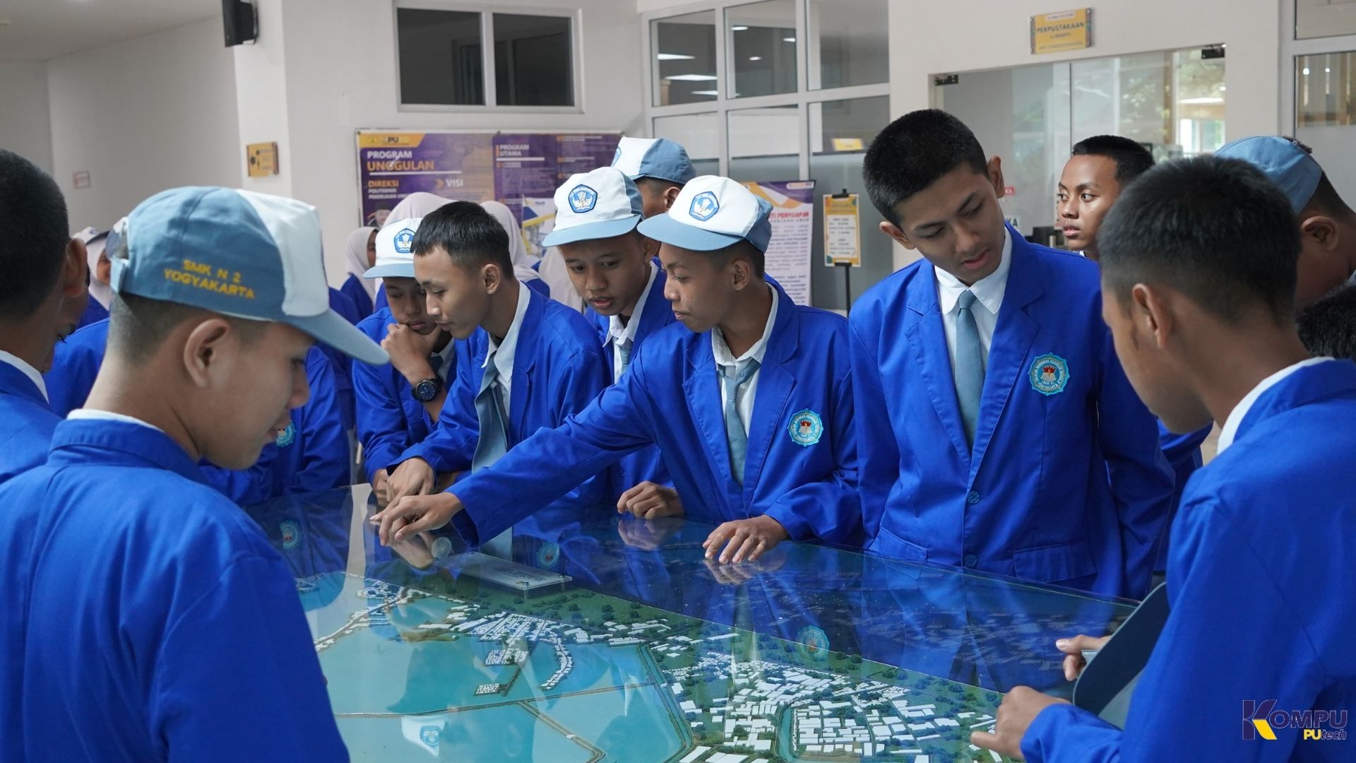 Kunjungan SMKN 2 JOGJA (3)