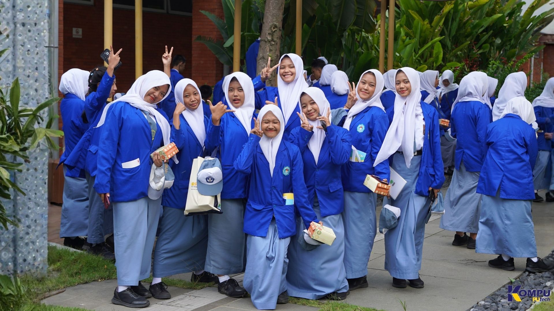Kunjungan SMKN 2 JOGJA (7)