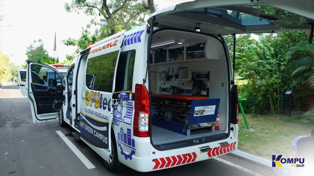 Ambulance (7)