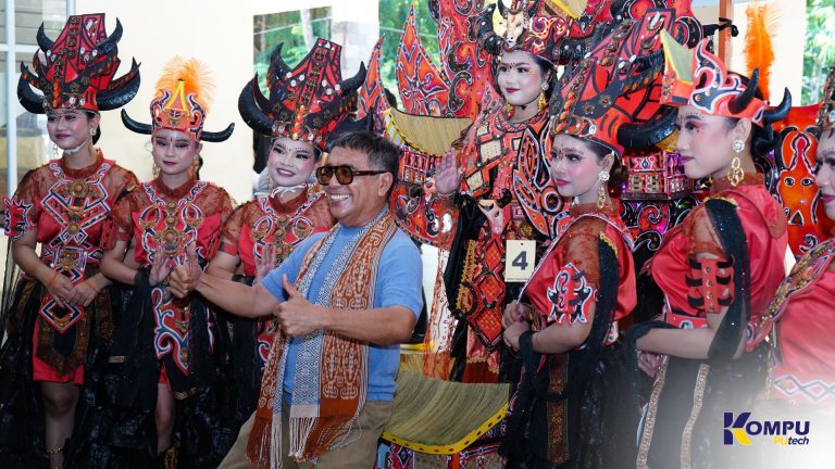 UKM Tari Pancali Trada PUtech Tampil di Semarang Night Carnival 2026